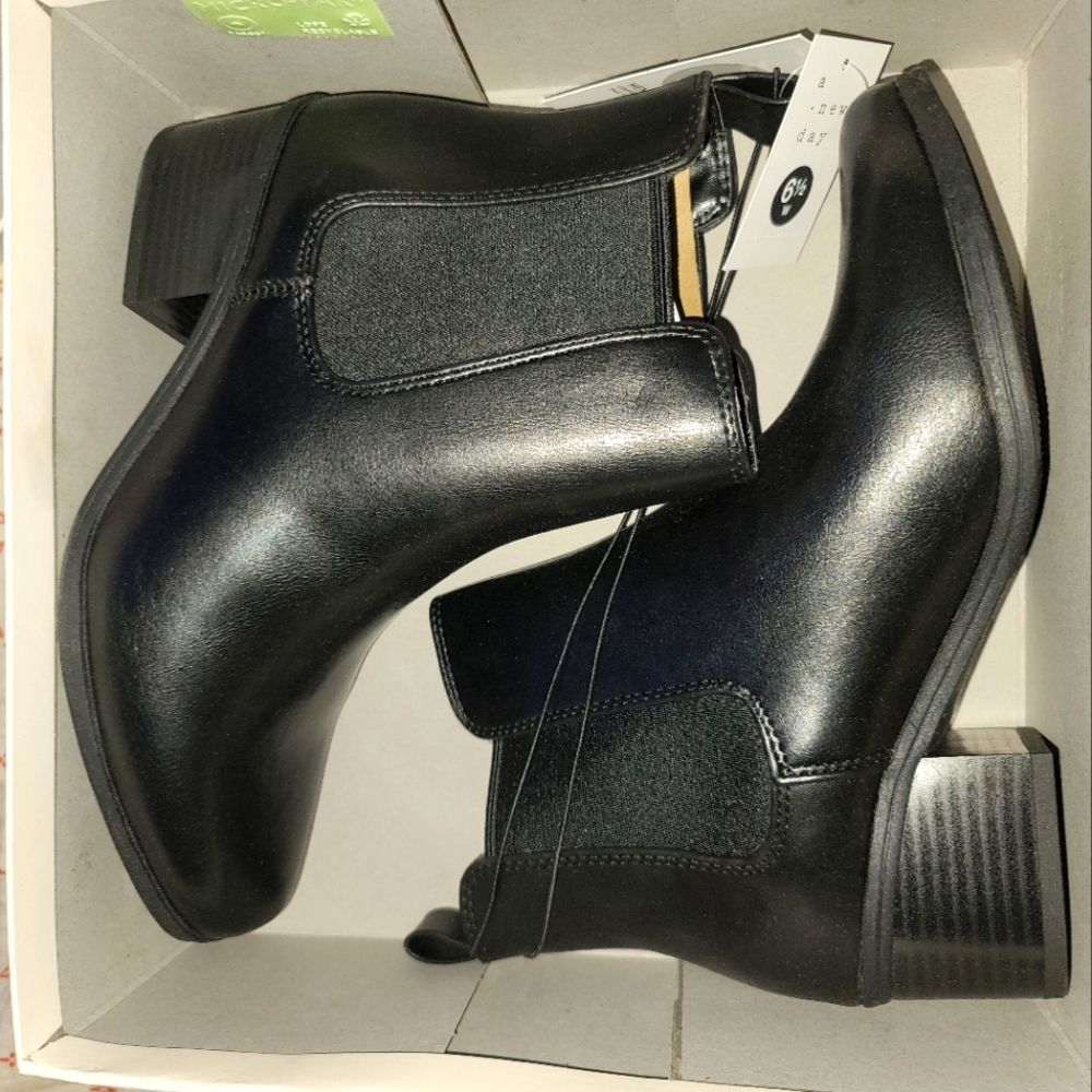 NWT A New Day Ellie Chelsea Boots